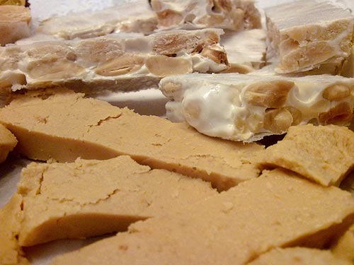 Spanish Christmas nougat Examples of Spanish Christmas nougat