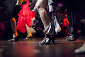 Bailaoras dancing flamenco